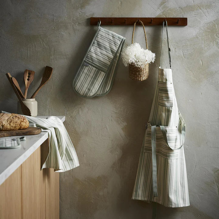 Ulster Weavers Gauntlet Sage Stripe