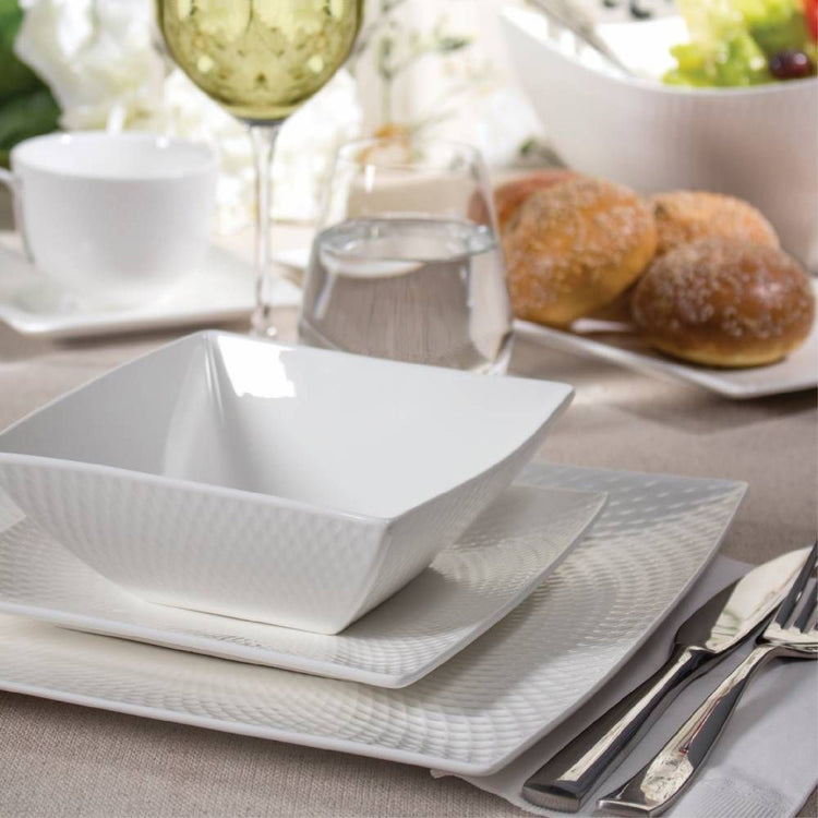 DINNERWARE SETS