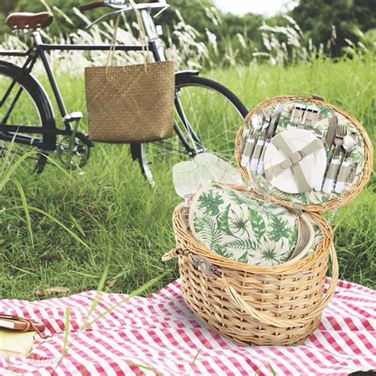 YUPPIE GIFT BASKETS