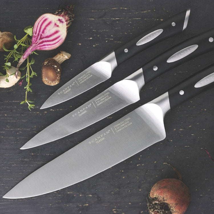 CHEFS, COOKS & SLICING KNIVES