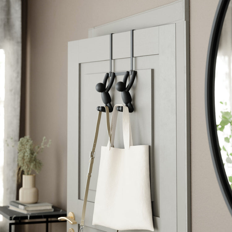 HOOKS & ORGANIZATION