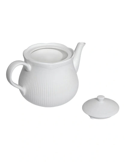 Maxwell Williams Rococo Teapot 570ml