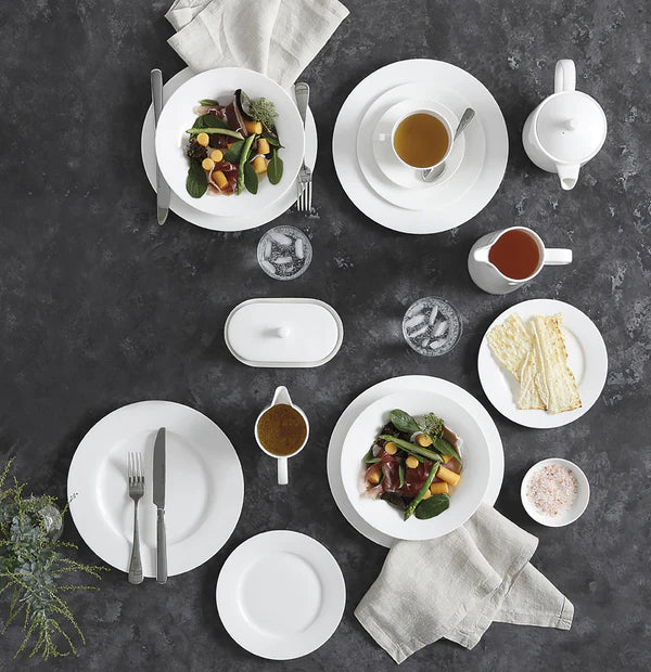 Maxwell Williams Cashmere Footed Mug 300ml