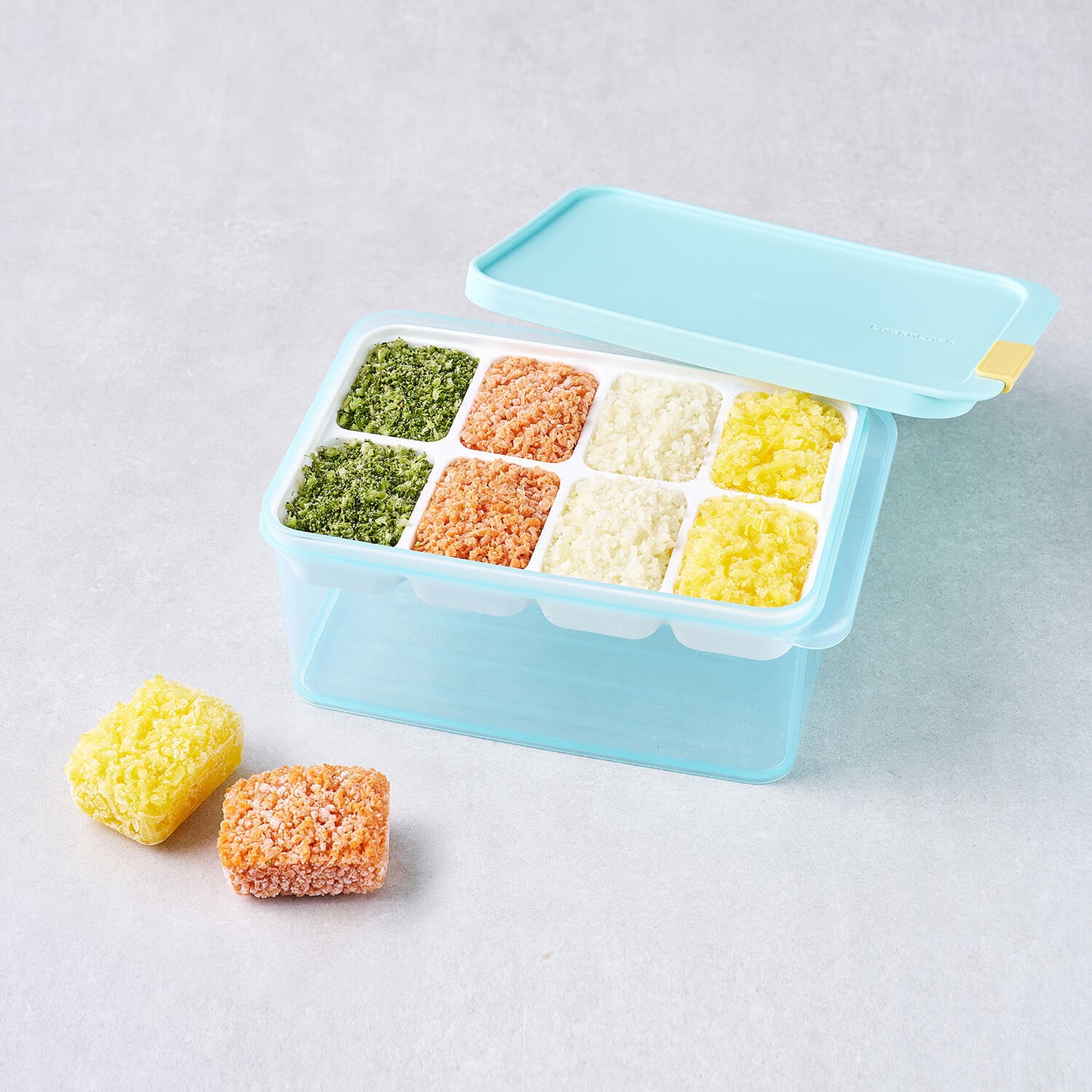 LocknLock Freezer Fit 1.65L 8 Ice Divisions