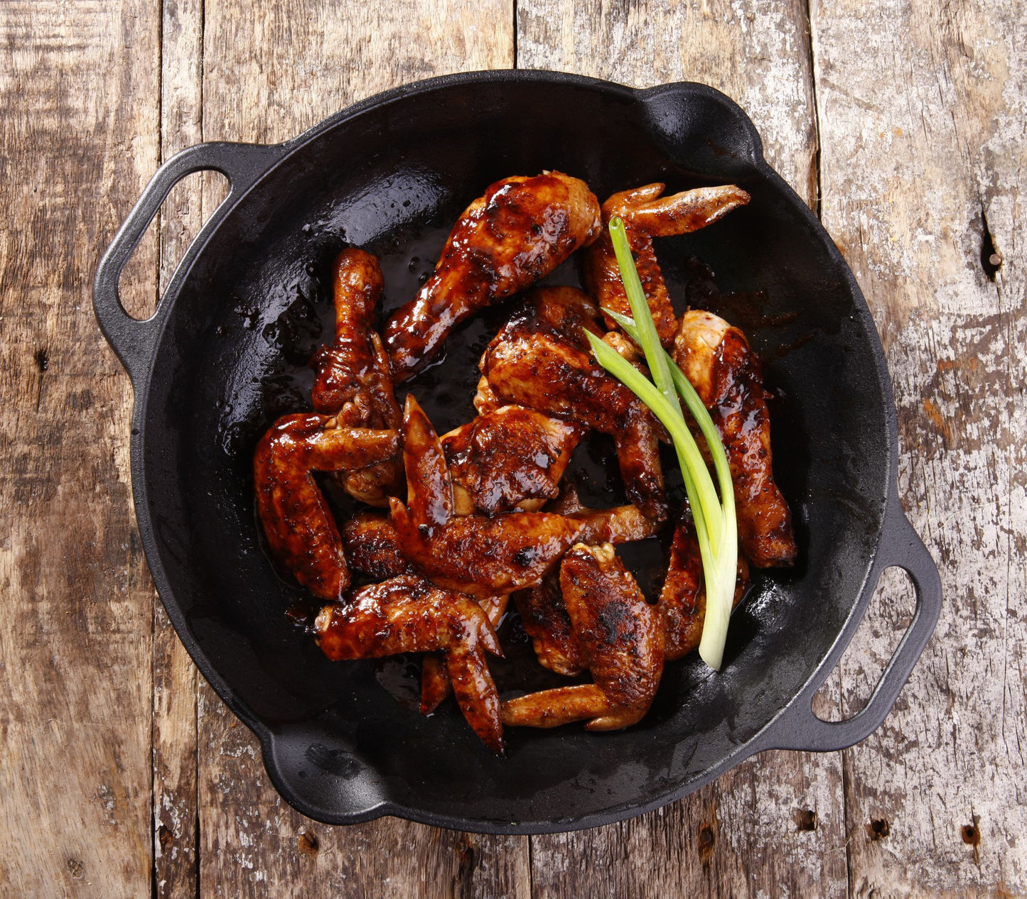 Victoria Enamelled Cast Iron Skillet w Handles 33c