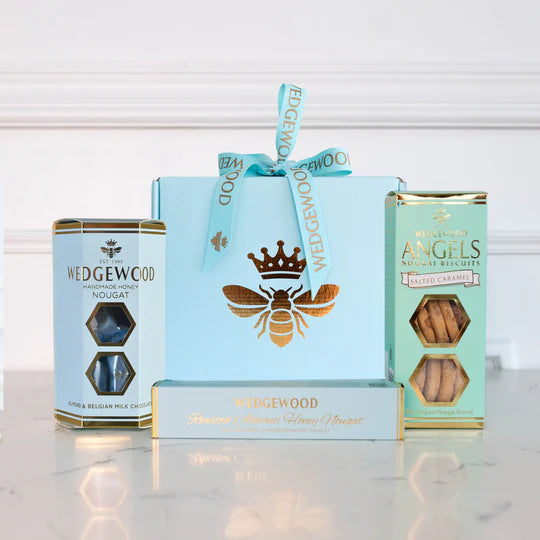 Wedgewood Classic Hamper Blue