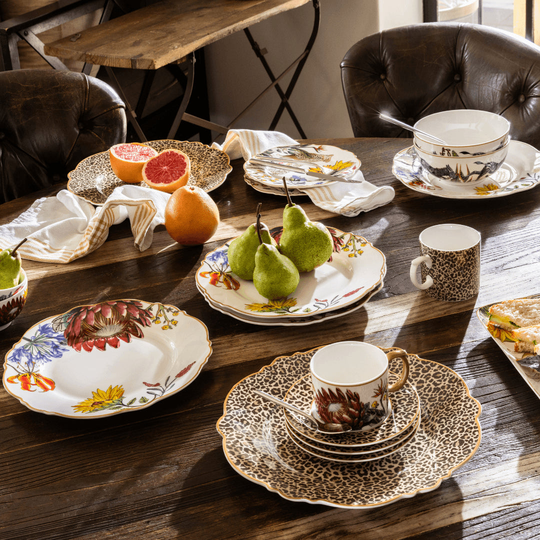 Jenna Clifford Wild Bloom 3 Tier Cake Stand