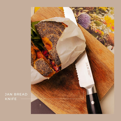 Jan Hendrik Bread Knife in Magnetic Box