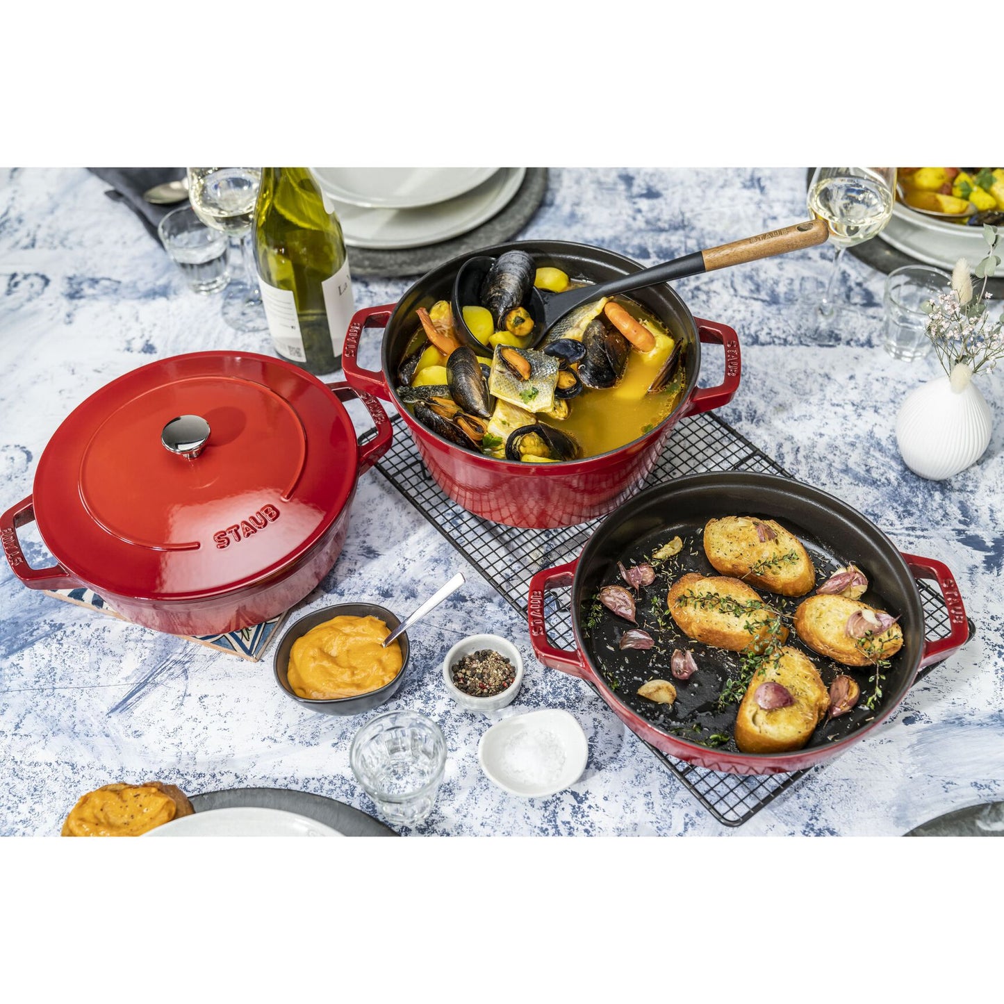 Staub Round Cast Iron 3Pc 24cm Cherry