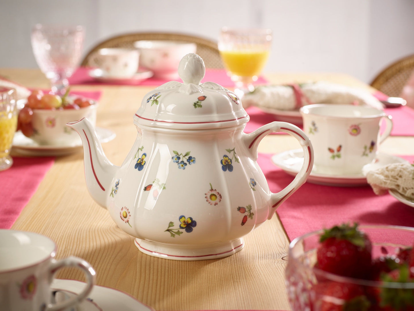 Petite Fleur Teapot 1.00L