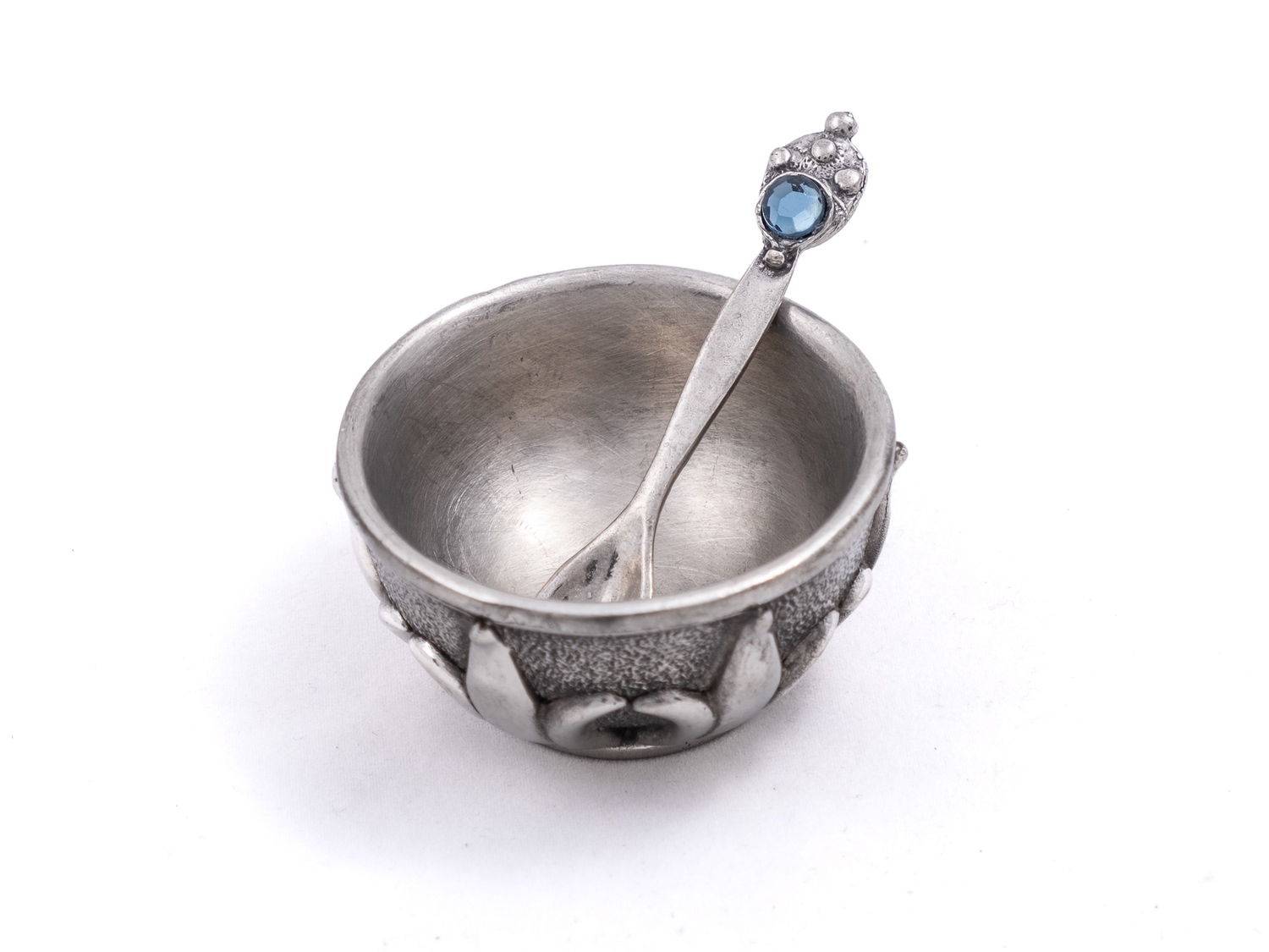 Earthangel Classic Pinch Salt Pot and Spoon