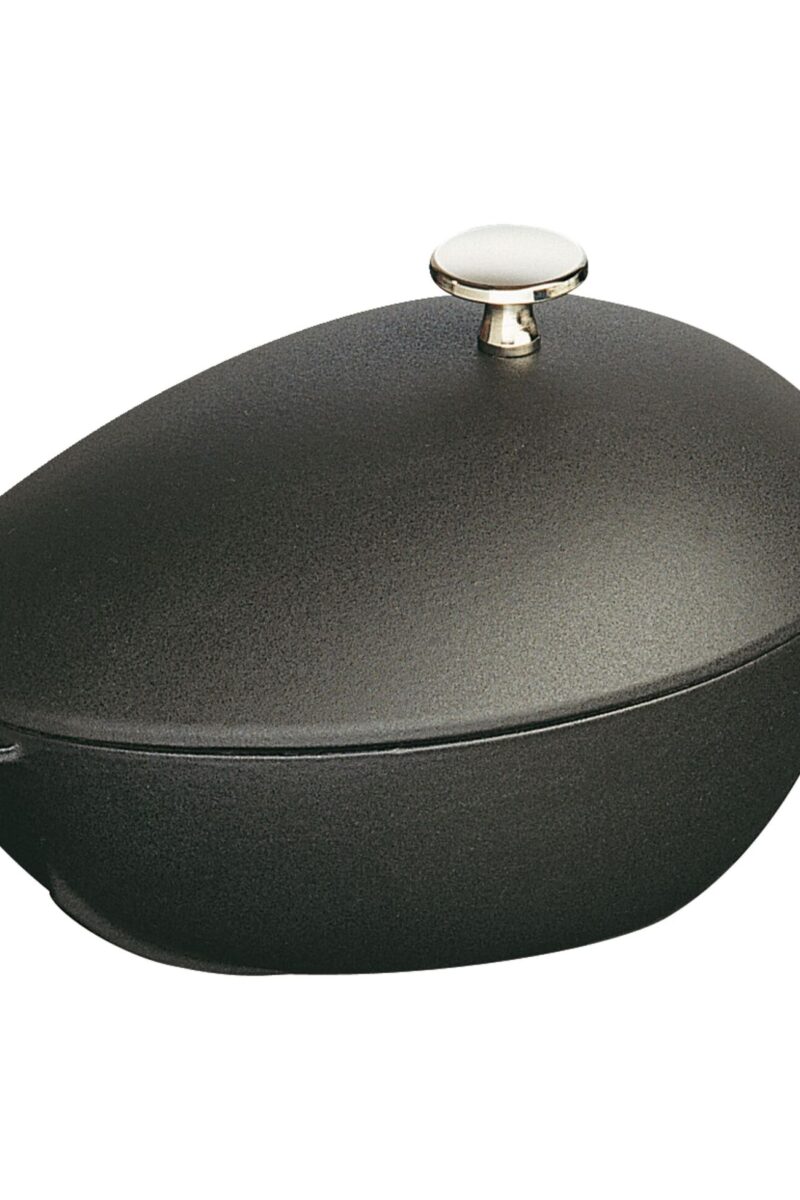 Staub Oval Cocottes Muscle Pot 25cm Black